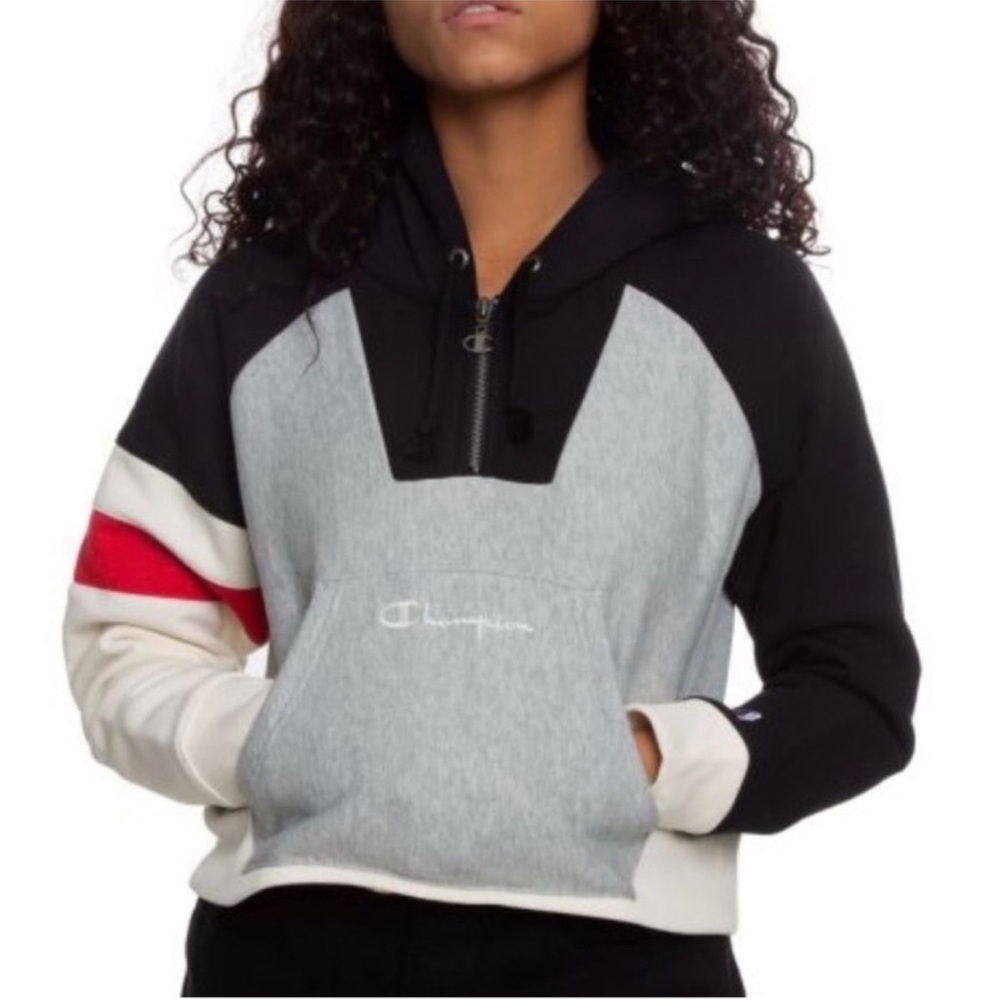 Champion - Colorblock Pullover Sweatshirt
